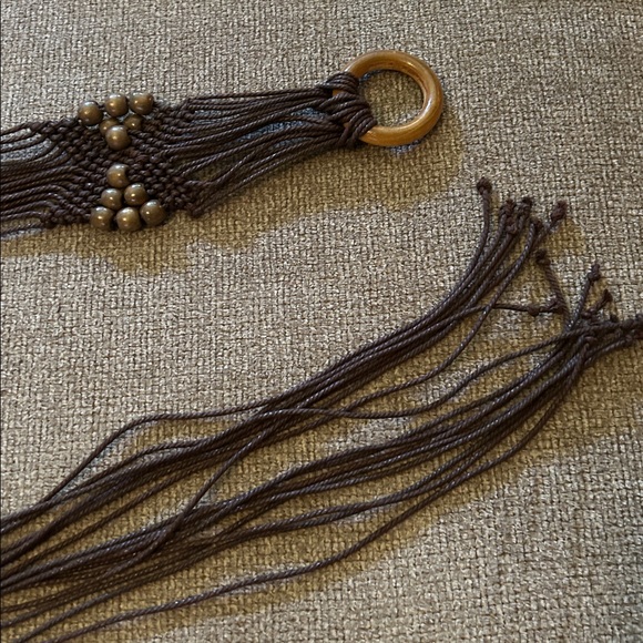 Vintage Boho Brown Macramé Belt Wooden Beads 33-44” - Picture 2 of 8